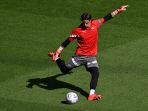 yann-sommer-penjaga-gawang-swiss_20221124_164721.jpg