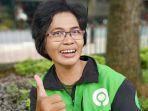 Curhat Yayu, Driver Ojek Online Perempuan di Hari Kartini: Hidup Harus Disukuri
