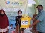ybm-pln-dan-solopeduli-bagikan-150-paket-sembako1.jpg