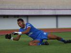 yogi-triana-kiper-persita-tangerang.jpg