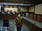yoory-corneles-pinontoan-dihukum-nih5.jpg