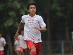yudha-febrian-saat-berlatih-di-lapangan-jakarta-bersama-skuad-persik-kediri.jpg