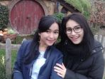 yuk-intip-gaya-santai-ayu-ting-ting-dan-syifa-yang-terlihat-penuh-kasih_20180226_155159.jpg