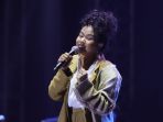 yura-yunita-tampil-di-jakarta-weekday-festival_20191025_024903.jpg