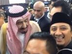 yusuf-mansur-diajak-bicara-raja-salman-malah-asik-selfie_20170303_074353.jpg