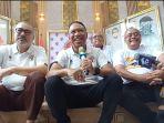 zainudin-amali-bersama-para-deputi-kemenpora.jpg