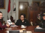 zaskia-gotik-bertemu-rachmawati-sukarnoputri_20160415_171702.jpg