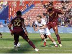 ze-valente-berduel-dengan-yuran-fernandes.jpg