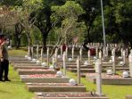 ziarah-ke-taman-makam-pahlawan-nasional-utama-tmpu-kalibata_20201110_195803.jpg