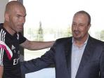 zinedine-zidane-dan-rafael-benitez_20151123_161313.jpg