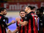 zlatan-ibrahimovic-melakukan-selebrasi-setelah-mencetak-gol-penalti-melawan-as-roma.jpg