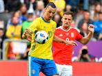 zlatan-ibrahimovic-vswalesss_20160606_065629.jpg