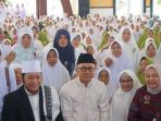 zulkifli-hasan-dan-jemaah-calhaj_20170803_182603.jpg