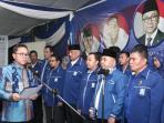 zulkifli-hasan-melantik-pengurus-dpw-dan-dpd-pan-se-bengkulu_20160906_215121.jpg