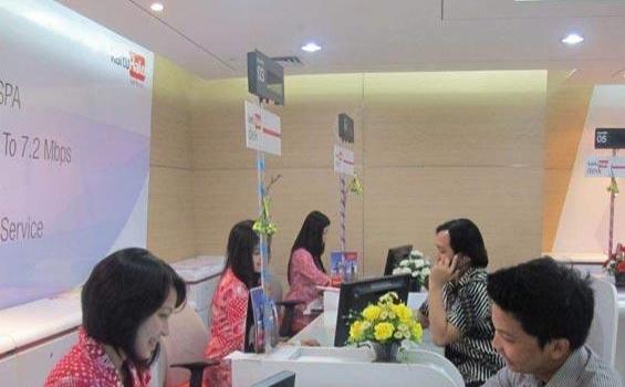 Foto Karyawan Telkomsel di Hari Batik Nasional - Batik_2.jpg