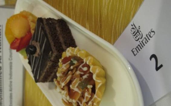 Menyicip Kelezatan Kuliner Terbaik Saat Menjelajah Langit - Tartlet_Chocolate_Cake.JPG