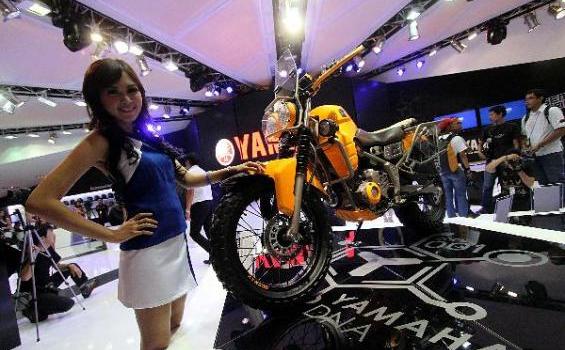 Naksir SPG Cantik cantik Ini? Minta Aja Nomor PIN BBnya - 201210_31_190334p.JPG
