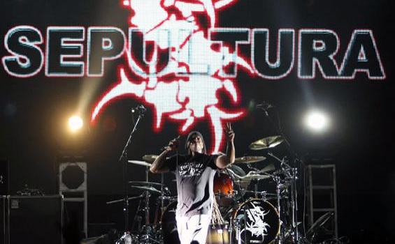 Foto-foto Aksi Sepultura di Senayan - 20121111JEP11_AKSI_PANGGUNG_SEPULTURA.jpg