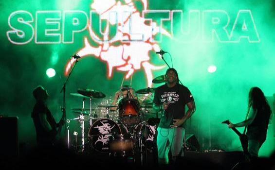 Foto-foto Aksi Sepultura di Senayan - 20121111JEP12_AKSI_PANGGUNG_SEPULTURA.jpg