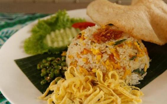 Es Kopi, Nasi Goreng Ikan Asin, di Warungnya Dewa Budjana - 201211_6_191711p.JPG