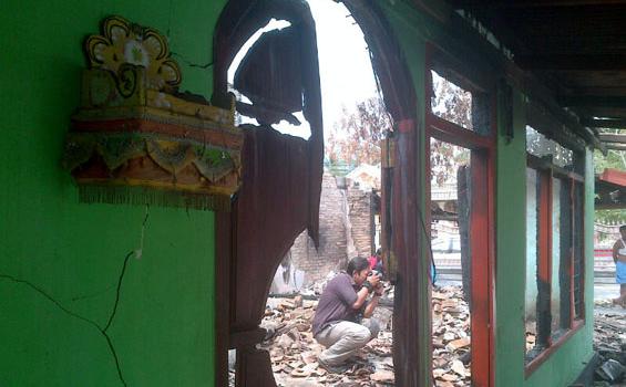 Kemenpera Janjikan Rp 11 Juta per Rumah di Balinuraga - IMG-20121106-00047.jpg