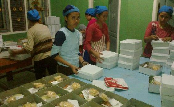 Heni Hermawan, Dulu Sopir Kini Juragan Catering Beromzet Ratusan Juta - heni_31.jpg