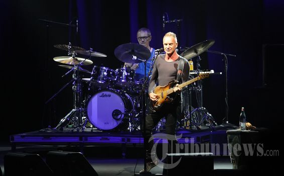 Foto Aksi Panggung Sting di Konser Back to Bass Tour - sting11.jpg