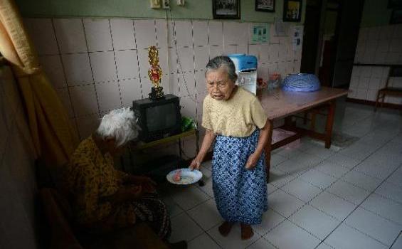 Tak Ada yang Spesial pada Hari Ibu Bagi Ibu-ibu Ini - 201212_21_199661p.JPG