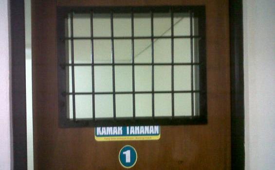 Melongok Rutan KPK: Kasur Tipis dan Rak Baju (Foto) - IMG02870-20120217-1538.jpg