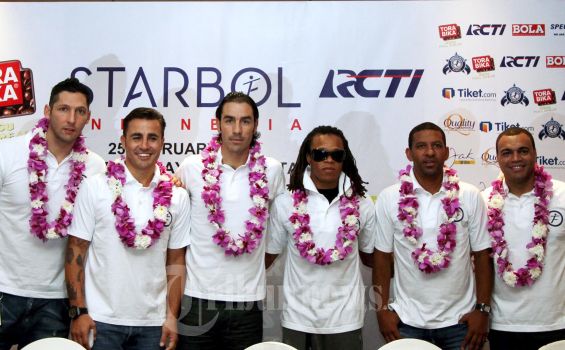 Bintang Sepak Bola Dunia Hadir di Jakarta (foto) - 20120223_Eropean_and_Friends_vs_Samba_and_Friends.jpg