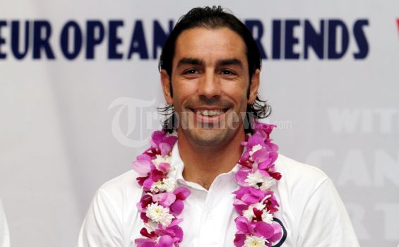 Bintang Sepak Bola Dunia Hadir di Jakarta (foto) - 20120223_Robert_Pires.jpg