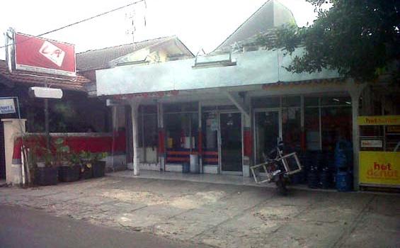 Wajah Dhana Widyatmika dan Kekayaannya (Foto) - mini_market_milik_DW.jpg