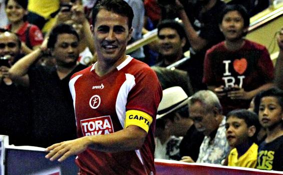 Aksi Cannavaro dan Edgar Davids cs di Senayan (Foto) - cannavaro_kapten.jpg
