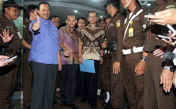 Dhana Widyamitka Muncul Pertama di Kejagung (FOTO) - 20120301DAN10DHANA_WIDYAMIKA1.jpg