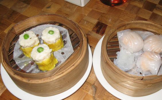Anda Penggemar Dimsum? Yuk Berburu ke Kemang! - Dim.jpg