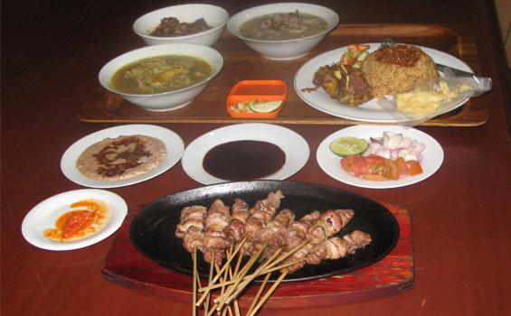 Goyang Lidah di Warung Sate dan Nasi Kebuli Abu Salim - sate_21.jpg