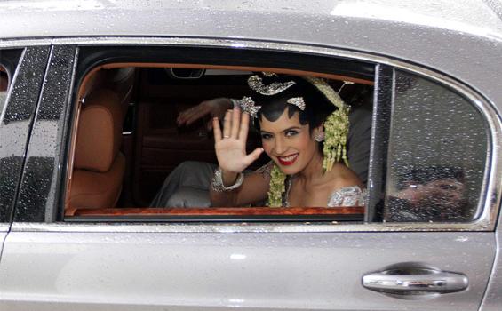 Romantisme Pengantin Baru Carissa Puteri dan Navies - nikah2.jpg