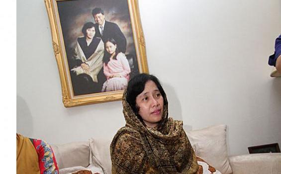 Haru Biru di Kediaman Widjajono Partowidagdo (Foto) - istri_widjajono.jpg
