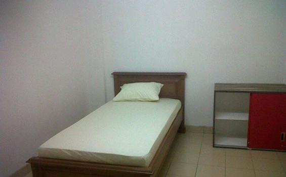 Beginilah Kamar Tahanan Angelina Sondakh (Foto) - rutan_kpk-tempat_tidur_dan_rak_baju.jpg