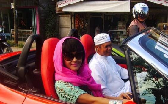 Mobil Mewah Julia Perez Hadiah Pengusaha Batu Bara (Foto) - boil_jupe3.jpg