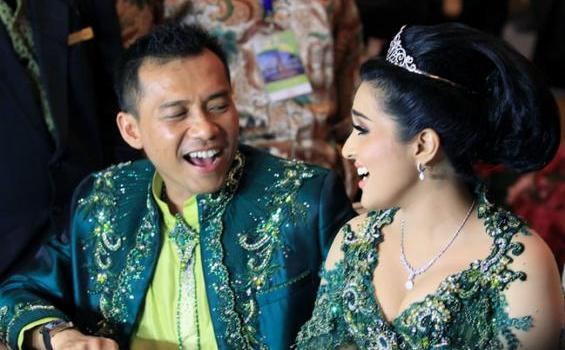 Bahagianya Anang dan Ashanty di Acara Resepsi - anang-ashanty_03.jpg