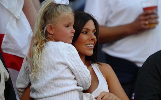 Ini Dia Muka-muka Baru WAGs Timnas Inggris (2) - Toni_Poole.jpg