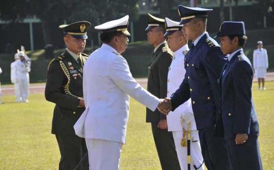 Foto-foto Pengambilan Sumpah Perwira Oleh Panglima TNI - _DSC9171.jpg