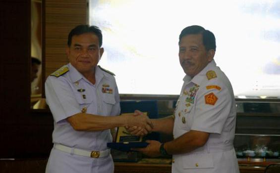 Gaya Panglima TNI Saat Admiral Thailand Berkunjung (Foto) - PRM_0047.JPG