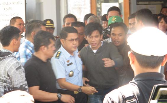Senyum Kebebasan Ariel (Foto) - ariel_bebas2.JPG