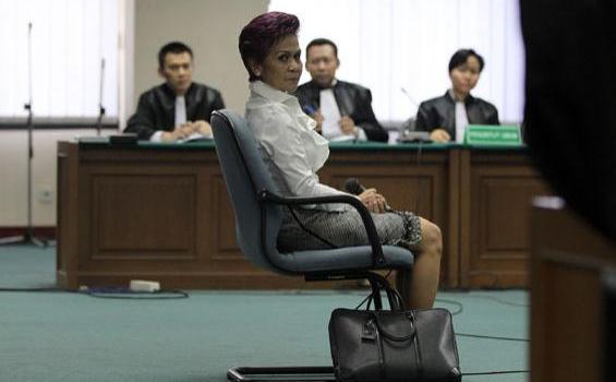 Foto-foto Miranda Goeltom Jalani Sidang Perdana - 20120724DAN05_Sidang_Perdana_Miranda_S_Goeltom1.jpg