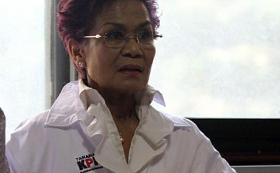 Foto-foto Miranda Goeltom Jalani Sidang Perdana - 20120724DAN12_Sidang_Perdana_Miranda_S_Goeltom1.jpg