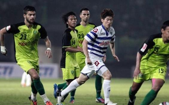 Rekaman Lensa Laga Persebaya vs Queens Park Rangers - Ji-Sung_Park_of_Queens_Park_Rangers.jpg