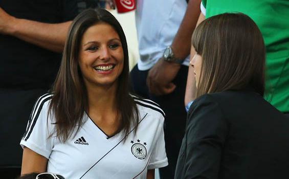 Pacar Iker Casillas Dinobatkan Sebagai Wags Tercantik - Silvia_Meichel.jpg