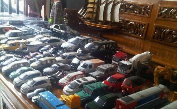Inilah Parcel Miniatur Mobil Pas Buat Penggemar Otomotif - 222343_2012165431760_799824_n.jpg